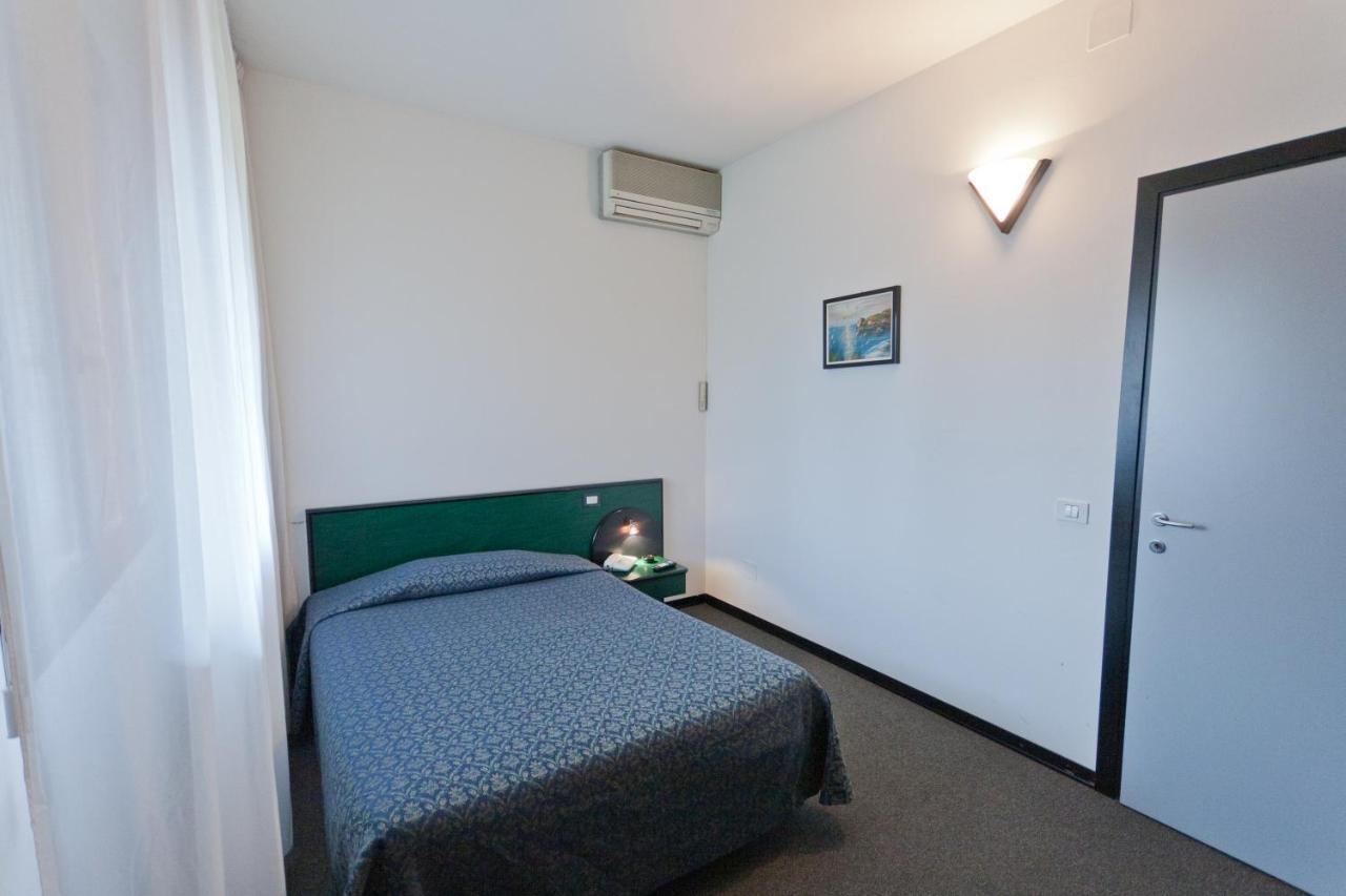 Hotel Campana Reggio nell'Emilia Esterno foto
